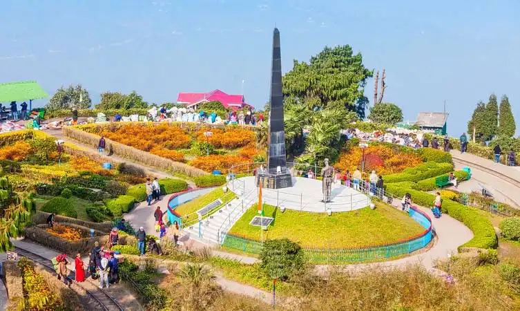 Darjeeling Trip: 5 Must-Visit Beautiful Itineraries In Darjeeling 3 5 Must-Visit Places To Make The Best Out Of Your Darjeeling Trip
