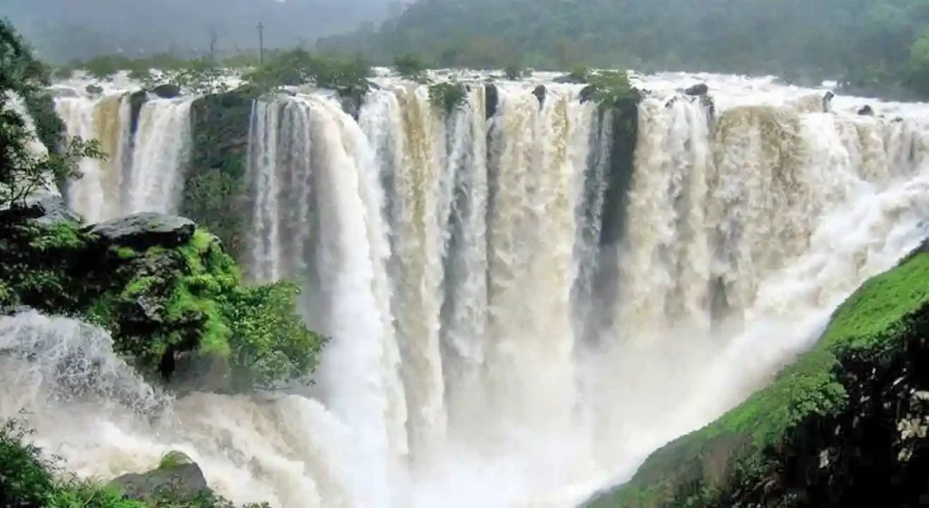 South India Tour Guide | 7 Stunning Places To Must Visit 8 South India Tour Guide