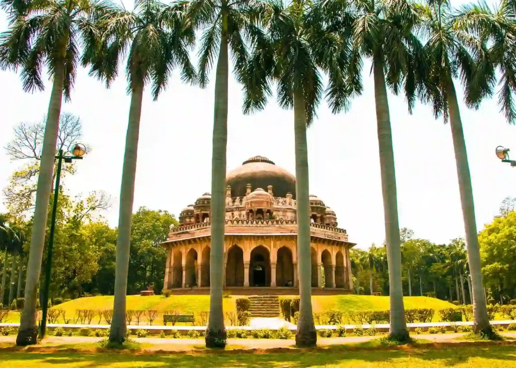 10 Best Places to Visit in Delhi | Delhi Tour 10 Best Places to Visit in Delhi